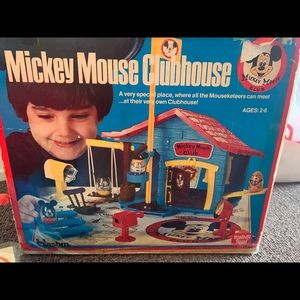 Hasbro 1976 Mickey Mouse Clubhouse Playset Weebles
